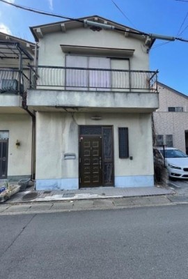 買い物施設が充実の便利な住環境!
「建築条件なし」お好きなハウスメーカーで建築できます。
京阪本線橋本駅が徒歩3分の近さ!