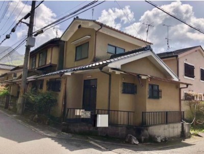 ☆北西角地
☆閑静な住宅地
☆緑豊かな立地
☆南側に庭スペースあり