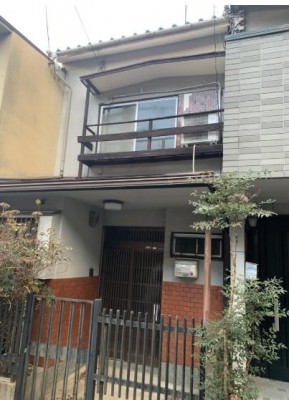 ☆オーナーチェンジ物件
☆年間賃料収益90万円
☆JR丹波口駅徒歩12分