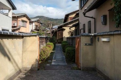 ☆茶室あり
☆庭つき