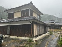 近隣は自然が多く、四季を感じる地域となっております。別荘地にも適す!