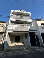 ☆南向き日当たり良好
☆閑静な住宅街
☆3階建て4SLDK