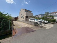☆閑静な住宅街
☆建築条件なし更地
☆市バス「久我」停徒歩３分