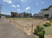 ☆南向き陽当り良好
☆建築条件なし更地
☆市バス「久我」停徒歩１分
