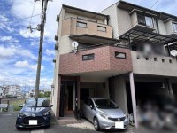 ☆南向き日当たり良好
☆角地
☆駐車１台可
